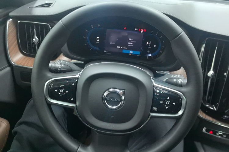 沃尔沃XC60 2024款 B5 四驱智远豪华版中控内饰13