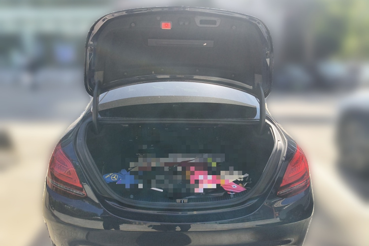 奔驰C级 2019款 C 180 L 时尚型运动版局部细节23