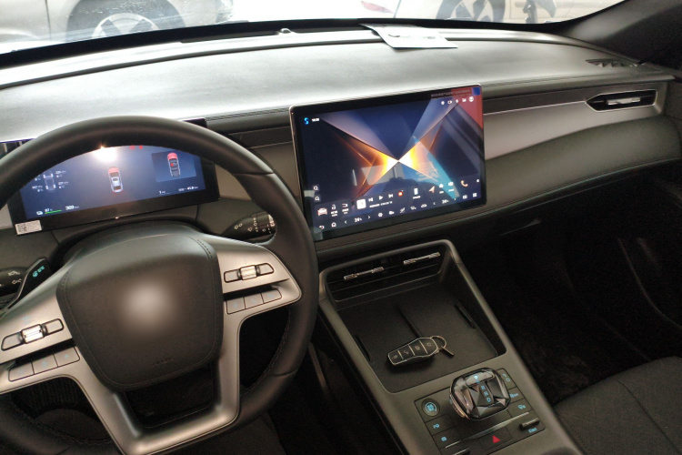 比亚迪 秦PLUS 2025款 EV 智驾版 420KM领先型中控内饰12