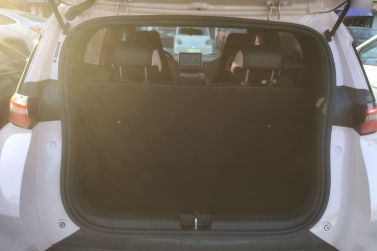 比亚迪 海鸥 2023款 自由版机舱底盘23