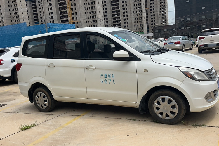 北汽威旺M20 2014款 1.5L实用型BJ415A车身外观6003