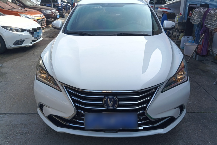 长安 逸动 2019款 1.6L GDI 手动超值版 国VI车身外观6001