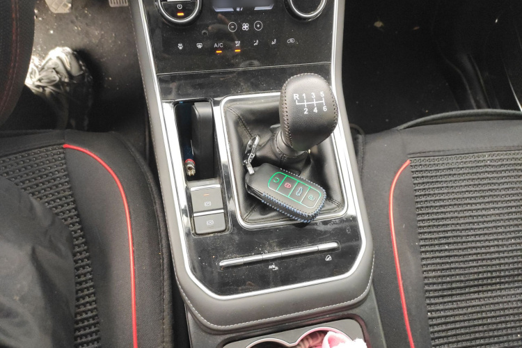 奇瑞 瑞虎8 2024款 荣耀版 230TCI 手动进阶版 5座局部细节18