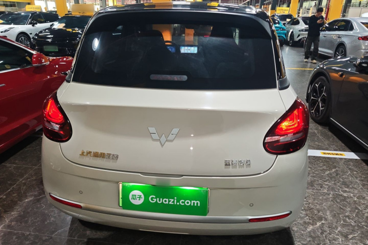 五菱汽车 五菱缤果 2023款 333km 快享款车身外观6