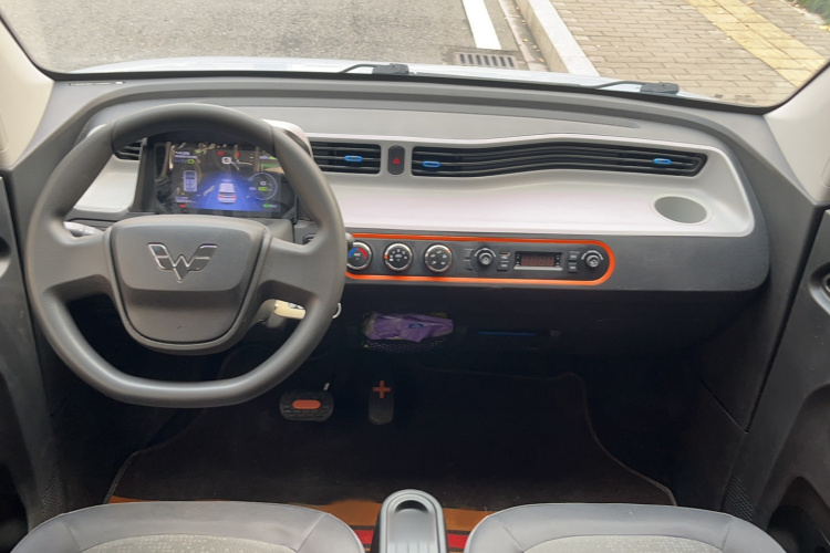 五菱汽车 宏光MINIEV 2022款 自在款 三元锂中控内饰7003