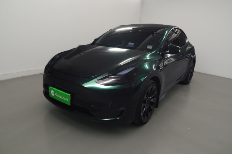 特斯拉 Model Y 2021款 长续航全轮驱动版车身外观1