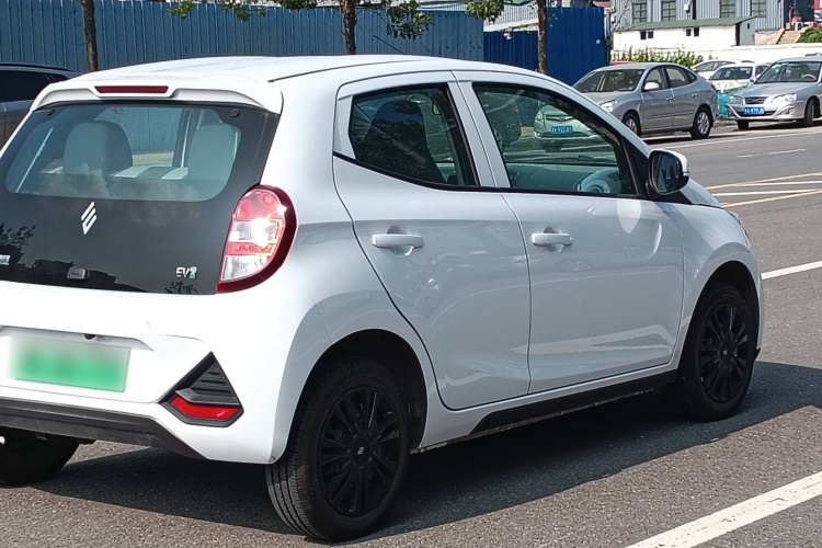 江铃集团新能源 易至EV2 2024款 201km 舒适型车身外观6005