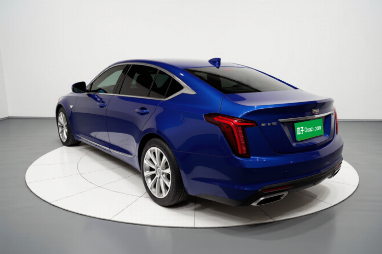 凯迪拉克CT5 2020款 28T 豪华型车身外观5