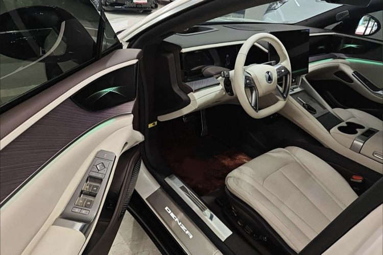 腾势Z9 2024款 1100km 四驱Max版局部细节19