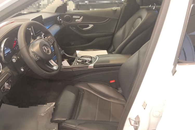 奔驰C级 2018款 C 200 L 运动版中控内饰19