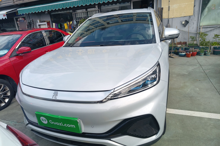 比亚迪 元PLUS 2024款 荣耀版 510KM 卓越型车身外观2