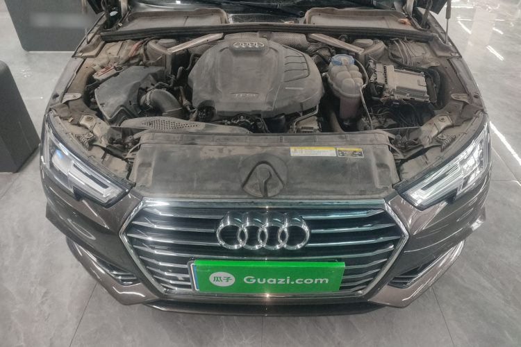 奥迪A4L 2018款 30周年年型 40 TFSI 进取型机舱底盘24