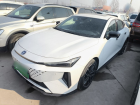 长安UNI-V 智电iDD 2024款 蓝鲸智电iDD 136km 智趣型