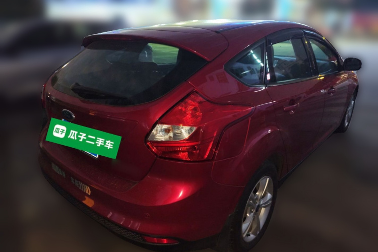 福特 福克斯 2012款 两厢 1.6L 自动风尚型车身外观7