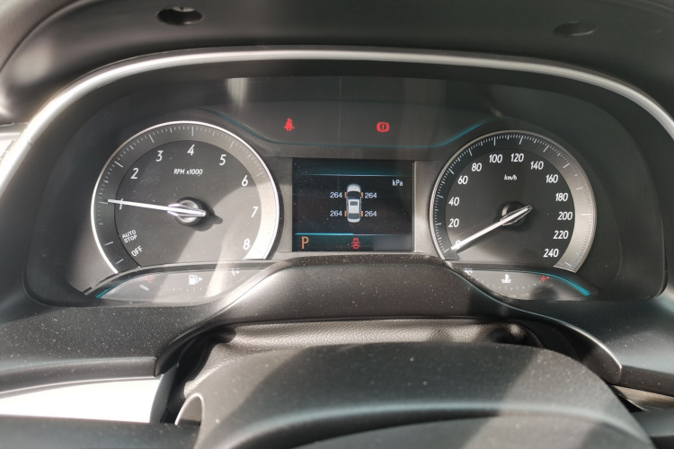 别克 英朗 2018款 18T 自动精英型局部细节14