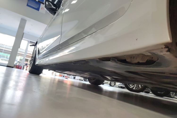 宝马5系 2020款 525Li 豪华套装局部细节9002