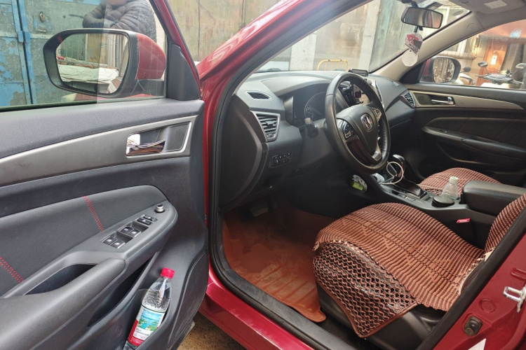 长安CS75 2014款 1.8T 自动精英型 国IV中控内饰20