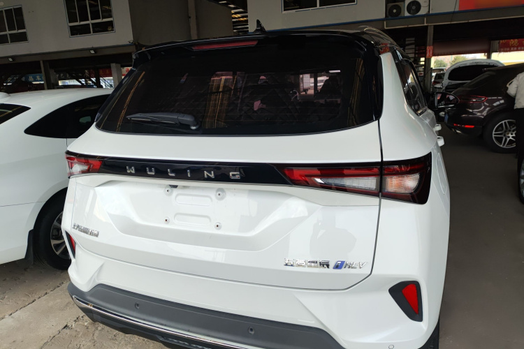 五菱汽车 五菱星辰 2022款 2.0L DHT电速款车身外观6