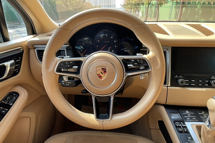 保时捷 2017款  Macan 2.0T中控内饰7005