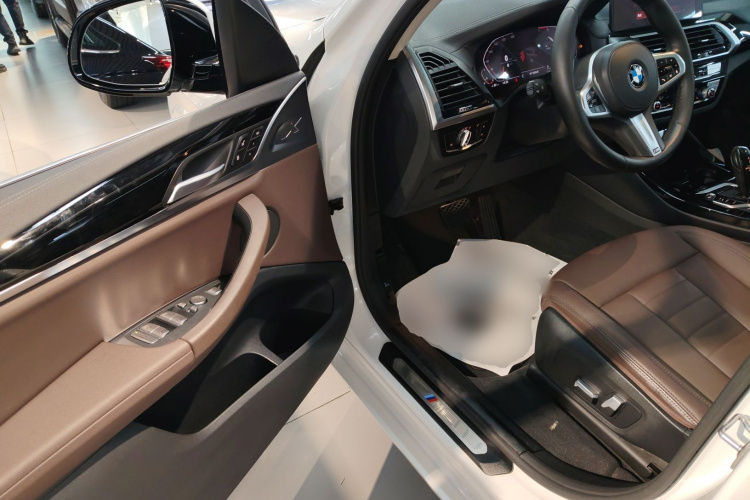 宝马X3 2020款 xDrive25i M运动套装中控内饰20