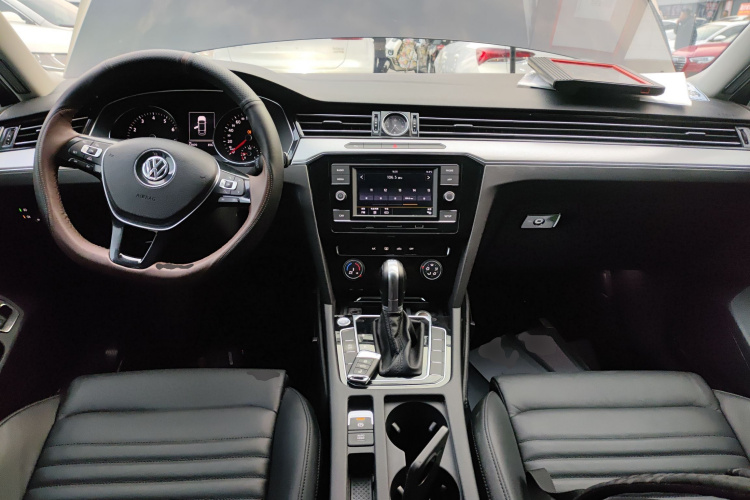 大众 迈腾 2018款 330TSI DSG 领先型中控内饰7002