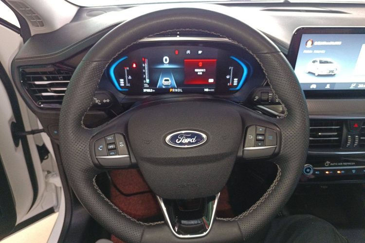 福特 福克斯 2021款 三厢 EcoBoost 180 自动锋潮型中控内饰13