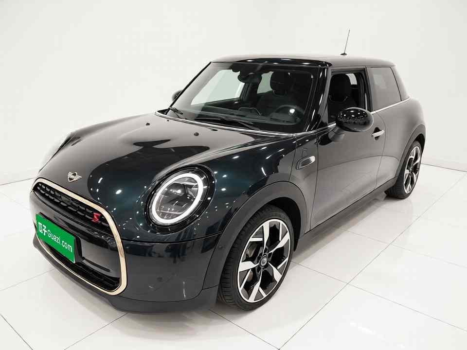 MINI 2025款 2.0T COOPER S 艺术家 五门版(2)