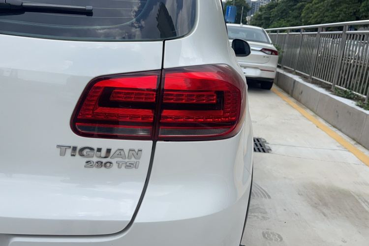 大众 途观 2016款 280TSI 自动两驱丝绸之路舒适版车身外观6006