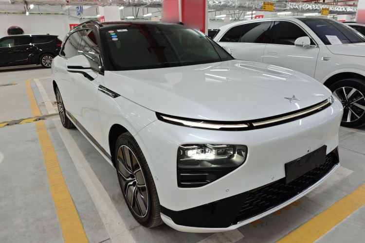 小鹏G9 2022款 702 Max车身外观6002