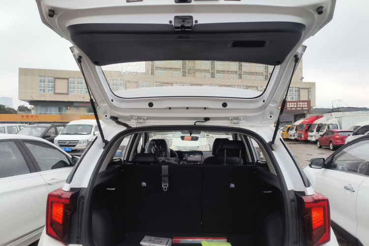 起亚 索奈 2024款 1.5L 舒适版局部细节23