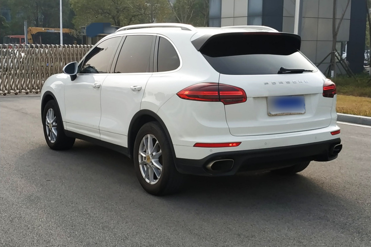 保时捷 2016款 Cayenne 3.0T车身外观6008