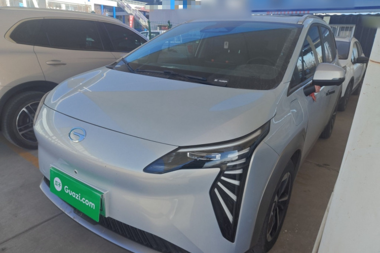 埃安 AION Y 2023款 Younger 星耀版车身外观1