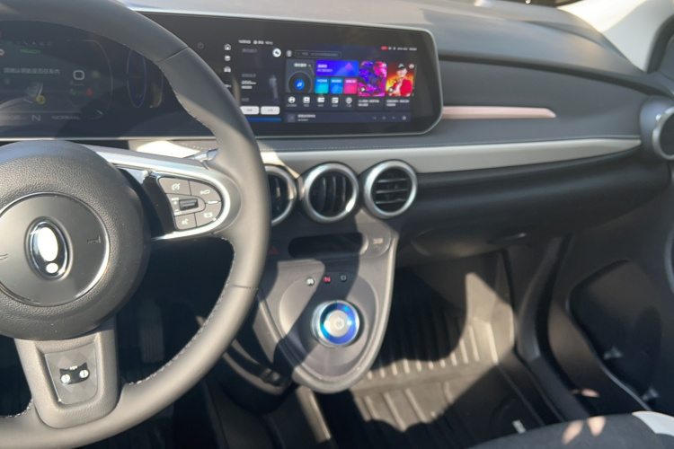 欧拉黑猫 2022款 405km 长续航型 三元锂局部细节16