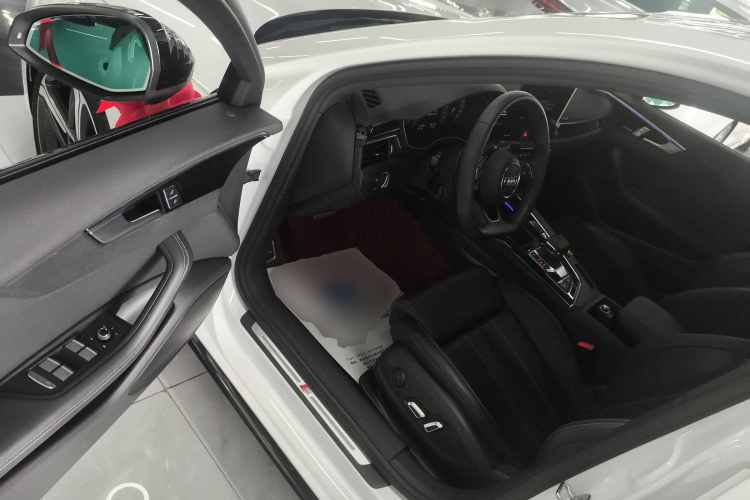 奥迪A4L 2024款 40 TFSI 豪华动感型中控内饰7003
