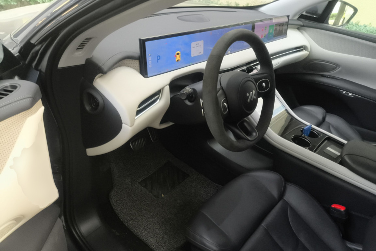 智己汽车 智己LS7 2023款 90kWh Elite后驱版中控内饰7003