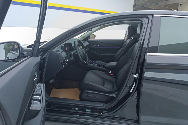 本田 英仕派 2023款 260TURBO 精致版中控内饰19