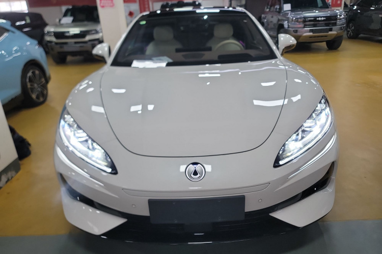 腾势Z9GT 2024款 1100四驱Max版车身外观6001