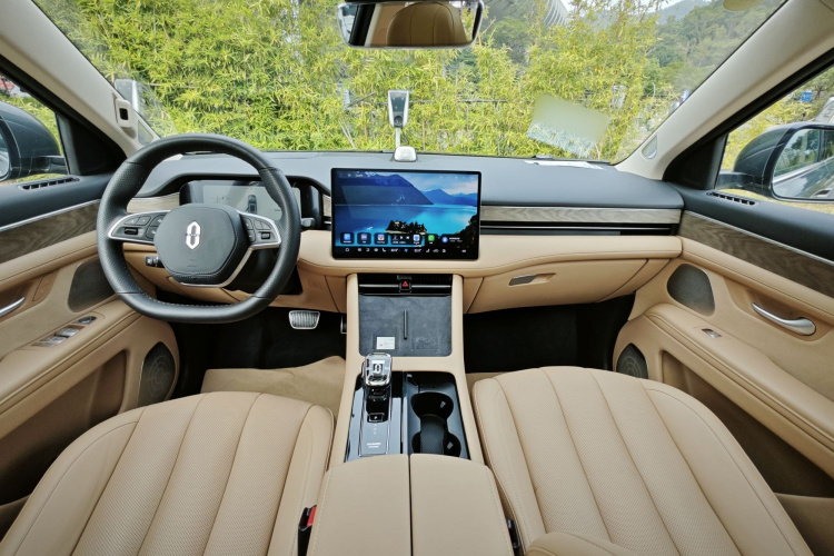 鸿蒙智行 问界M7 2022款 1.5T 四驱豪华版中控内饰7011