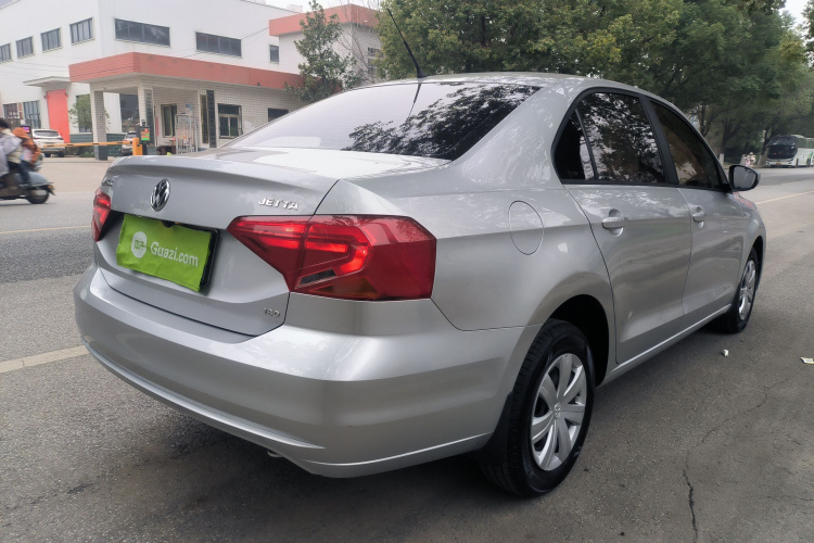 大众 捷达 2017款 1.5L 手动时尚型车身外观7