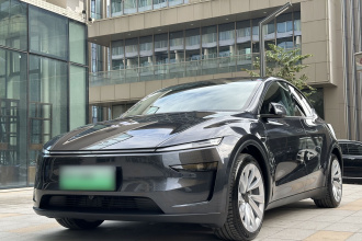 特斯拉 Model Y 2025款 长续航全轮驱动 首发版