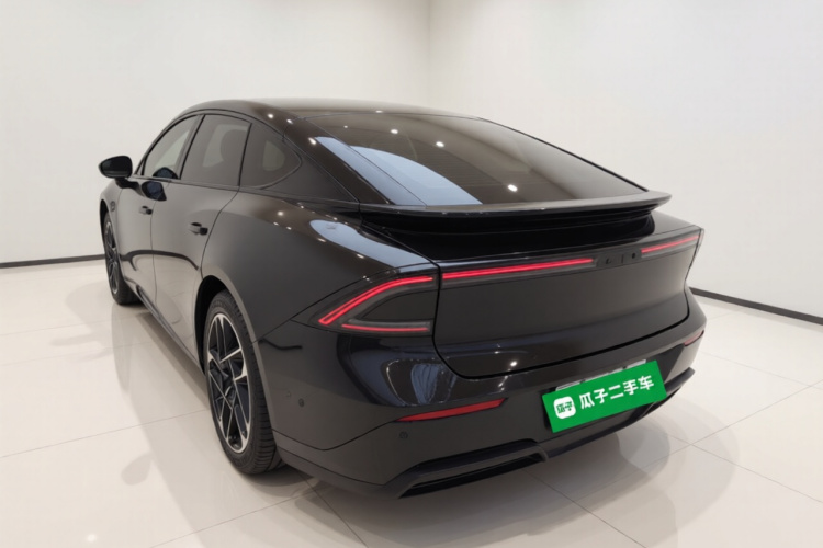 小鹏P7+ 2024款 超长续航 Max车身外观5