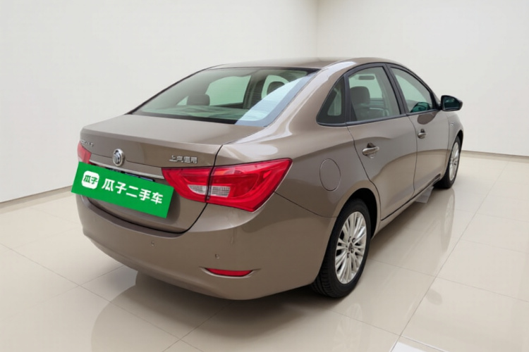 别克 英朗 2017款 15N 自动精英型车身外观7