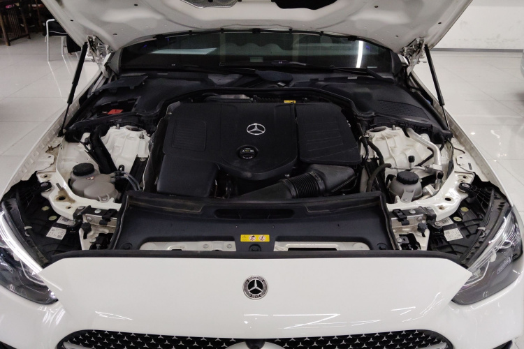 奔驰C级 2023款 改款 C 200 L 运动版机舱底盘24