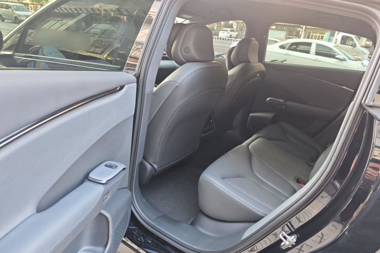 小鹏G7 2025款 702 超长续航 Max车身外观6007