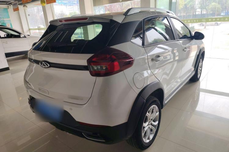 奇瑞 瑞虎3X 2022款 钻石版 1.5L CVT精英版车身外观6003