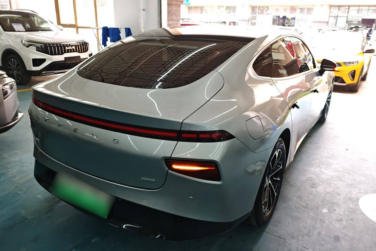 小鹏P7 2022款 480N+车身外观6005