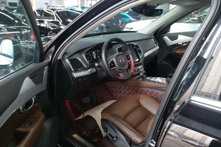 沃尔沃XC90 2019款 T5 智逸版 5座 国VI中控内饰20