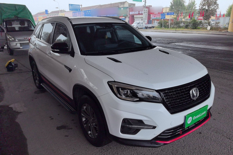 长安CS75 2021款 荣耀百万版 280T DCT豪华型车身外观3