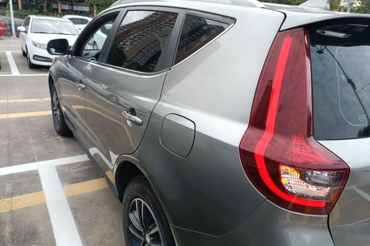 吉利汽车 远景X6 2018款 1.4T CVT 4G互联豪华型车身外观6003