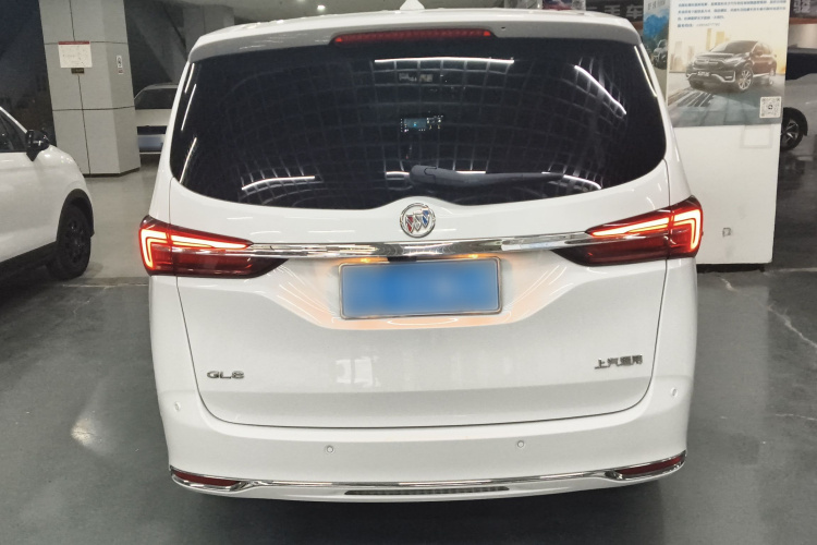 别克GL8 2023款 陆上公务舱 尊贵型车身外观6